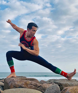 Diaz yoga teacher